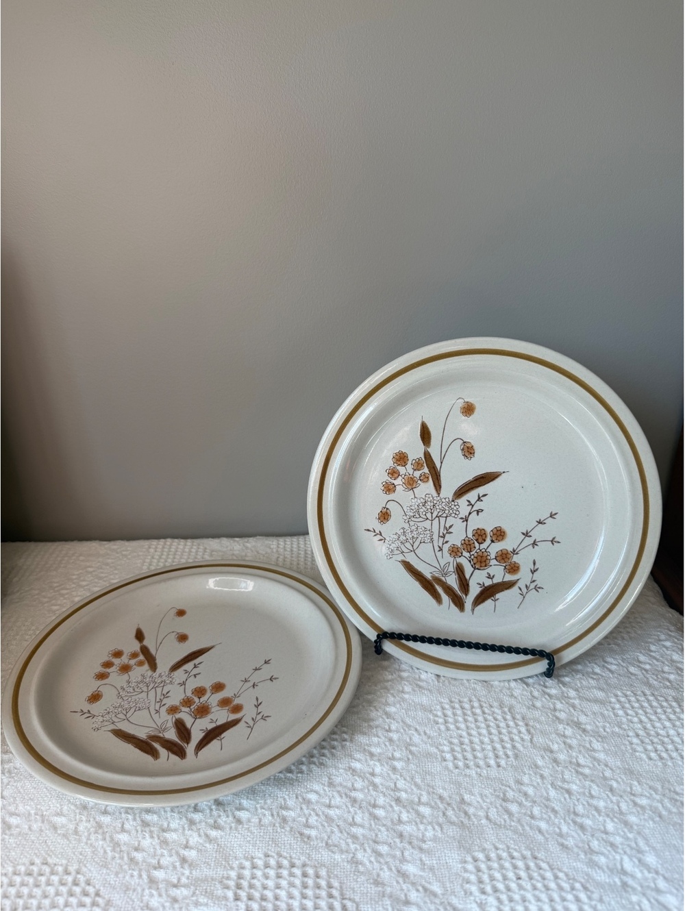 Stoneware Foliage Plate set of 2